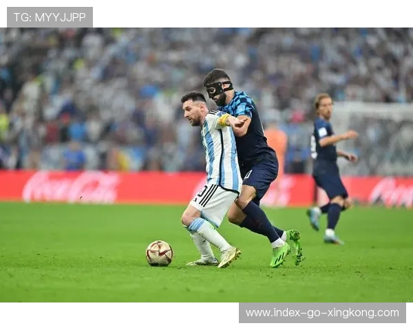 阿根廷18岁天才获皇马力挺!梅西亲自接见新生代中场