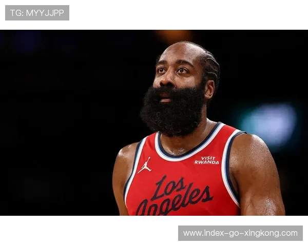 哈登高分三双仍难翻盘：快船半场崩+末节软如何解？