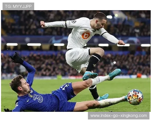 切尔西中路渗透成功,哈弗茨抽射入网