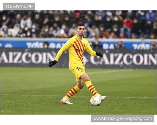 费兰托雷斯双脚变向后劲射，巴萨进攻端彻底释放